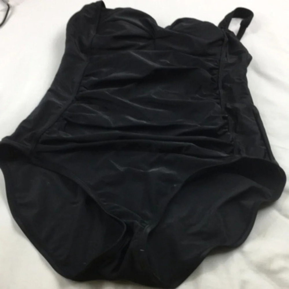Joslyn smith swim wear 8